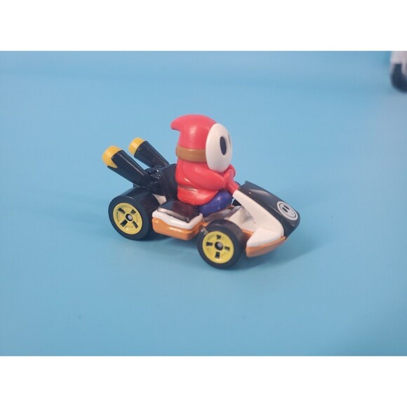 Hot Wheels 1:64 Mario Kart ShyGuy Diecast Car Loose - Picture 6 of 10